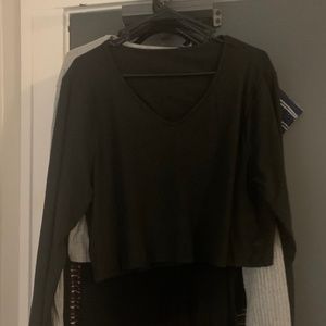 SHEIN Curve long sleeve V neck cropped Tee